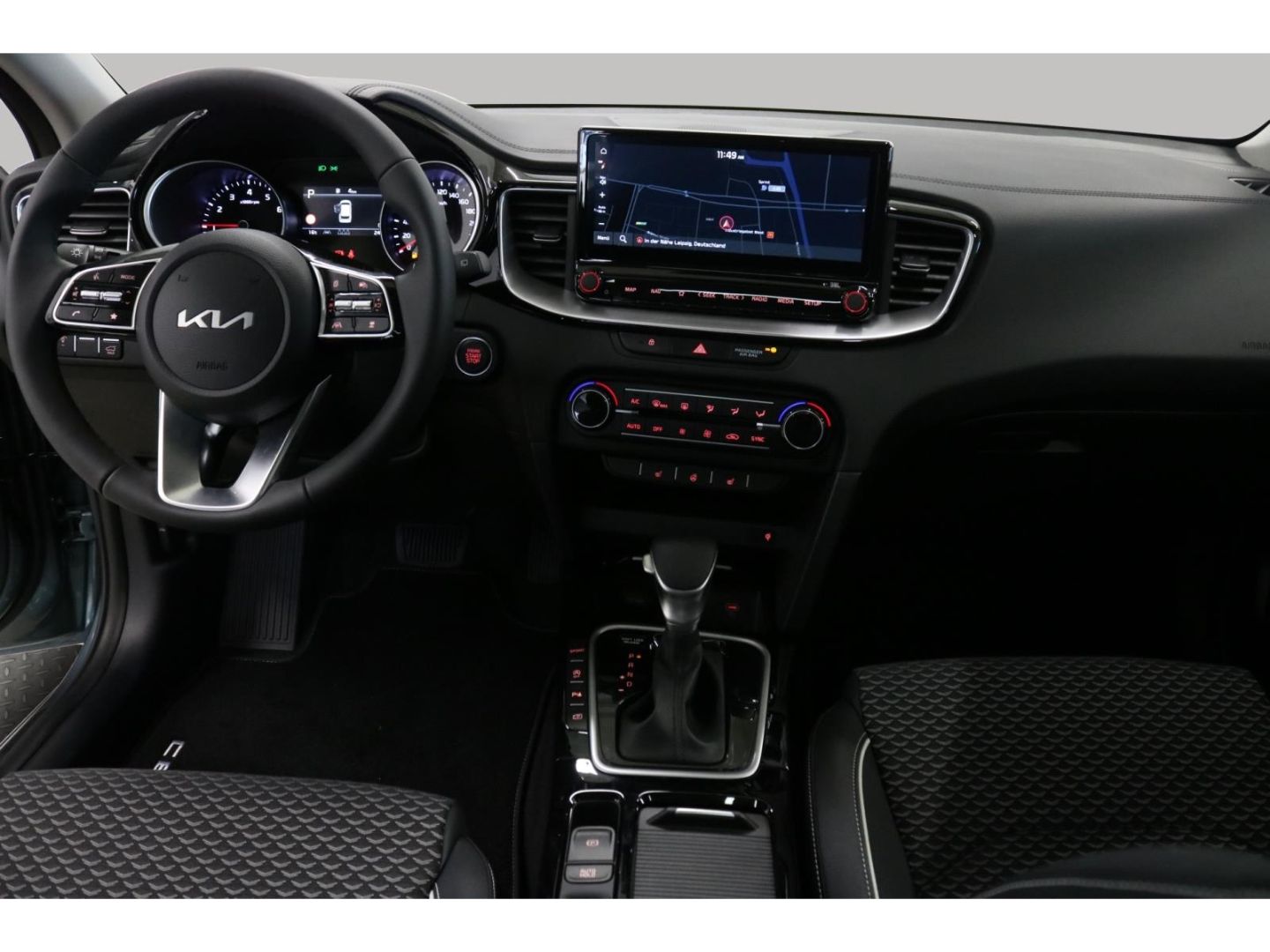 Fahrzeugabbildung Kia Ceed_sw Spirit Panoramadach Memory-Sitze Navi
