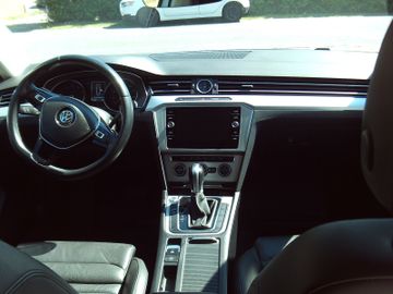 Volkswagen Passat Variant - 8