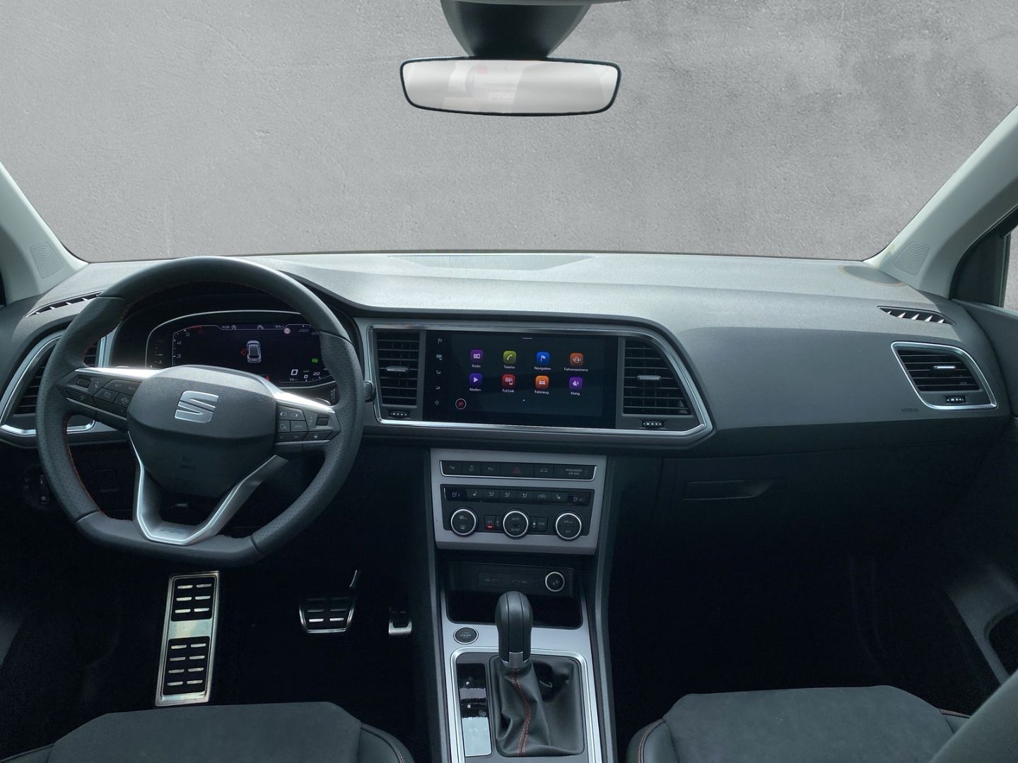 Fahrzeugabbildung SEAT Ateca FR 4Drive 2.0 TDI*NAVI*AHK*PANO*SHZ*PDC*CA
