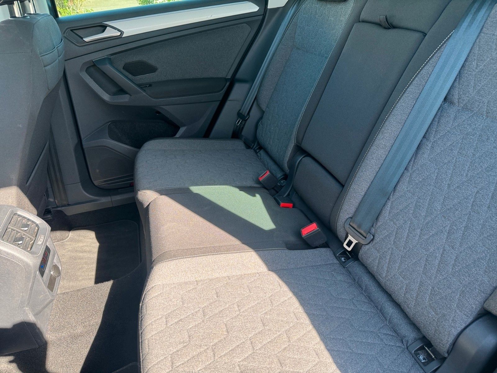 Fahrzeugabbildung Volkswagen Tiguan Life MOVE 1.5 TSI