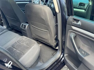 Volkswagen Golf - 12