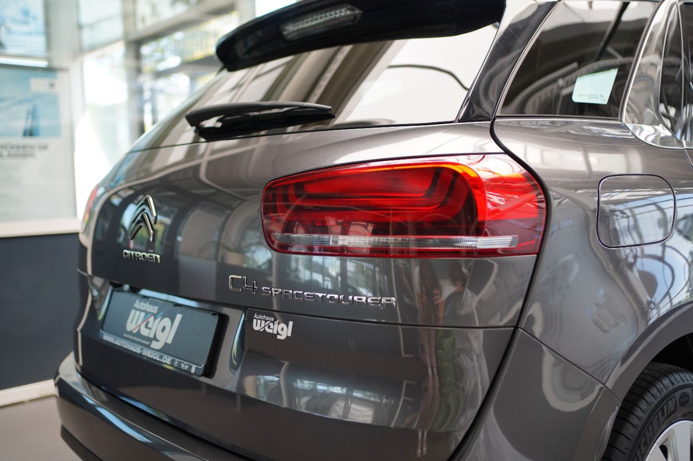 Fahrzeugabbildung Citroën C4 Picasso PureTech 130 Selection Navi DAB AHK