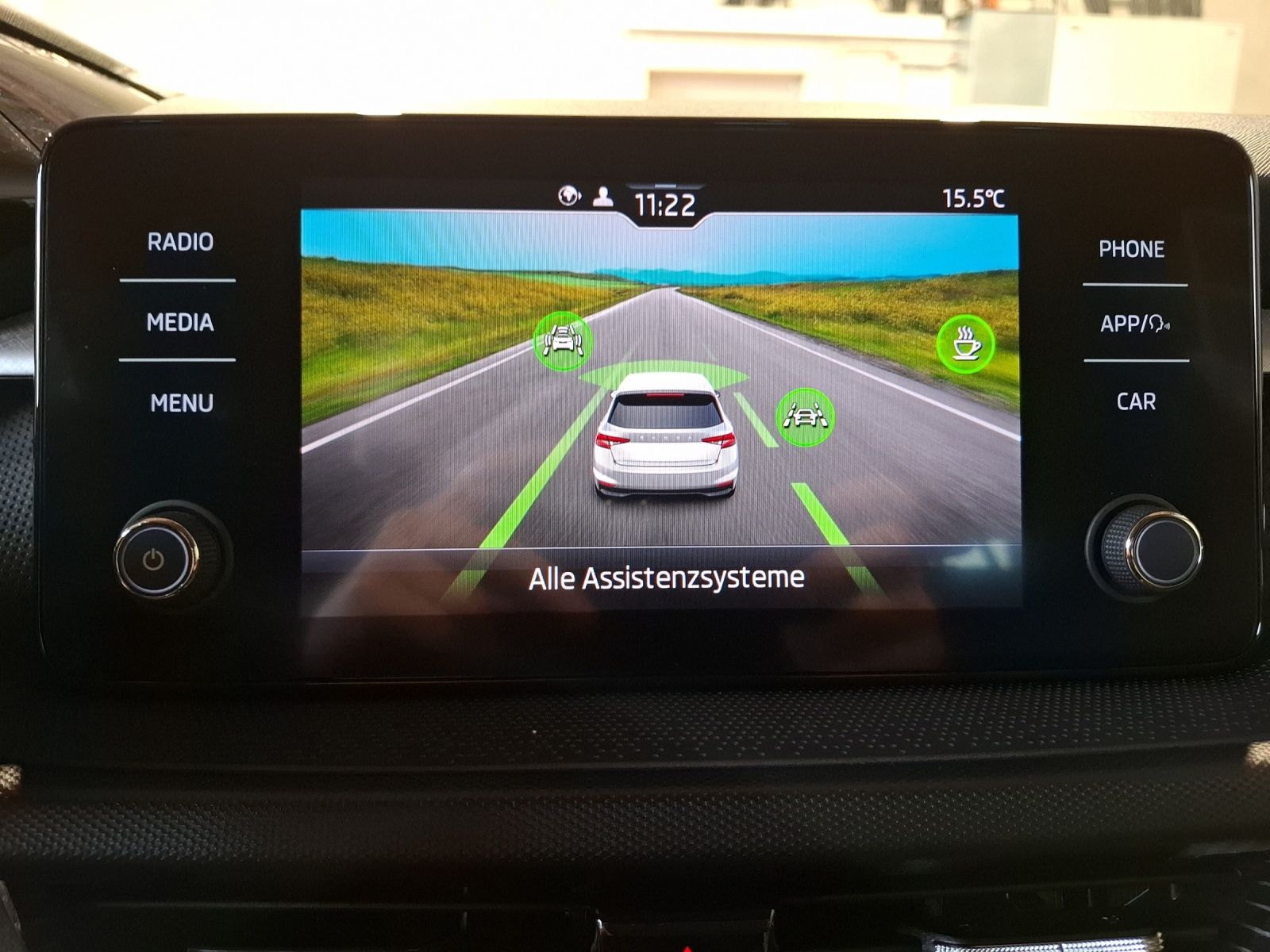 Fahrzeugabbildung SKODA Fabia TSI Ambition LED APP AID GRA SHZ LM