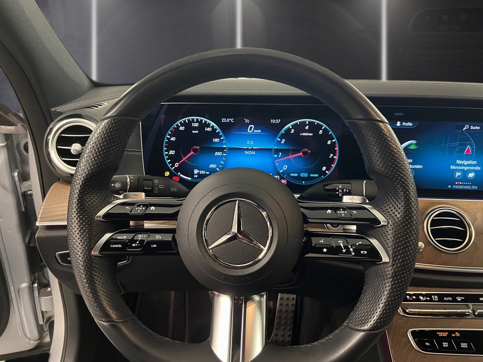 Fahrzeugabbildung Mercedes-Benz E 450 T 4M*AMG*Night*Keyless*Augmented*Totwinkel