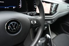 VW Polo VI 1.0 TSI Comfortline WLAN DS7G NAVI 1.Hd