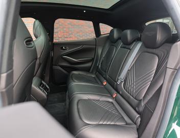 صورة مصغرة 26 لـ 2021 Aston Martin DBX