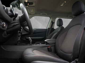 MINI Cooper Clubman - 8