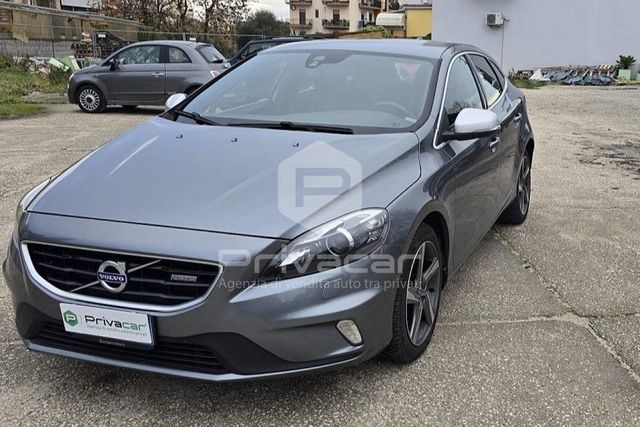 Volvo VOLVO V40 D2 R-design Momentum