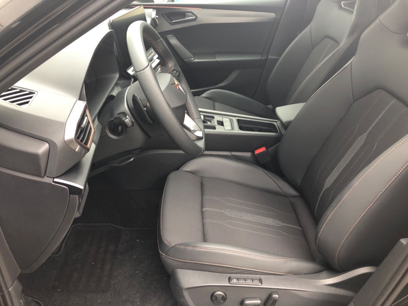 Fahrzeugabbildung CUPRA Leon Sportstourer 1.5 eTSI ACT DSG*Full-Link*SHZ