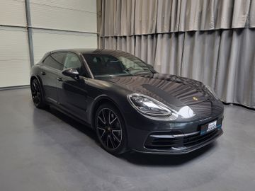 Porsche Panamera - 3