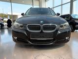 BMW 325 3 Touring 325 i SCHECKHEFT/1HAND/LEDER - BMW 325 bis 10.000 Euro