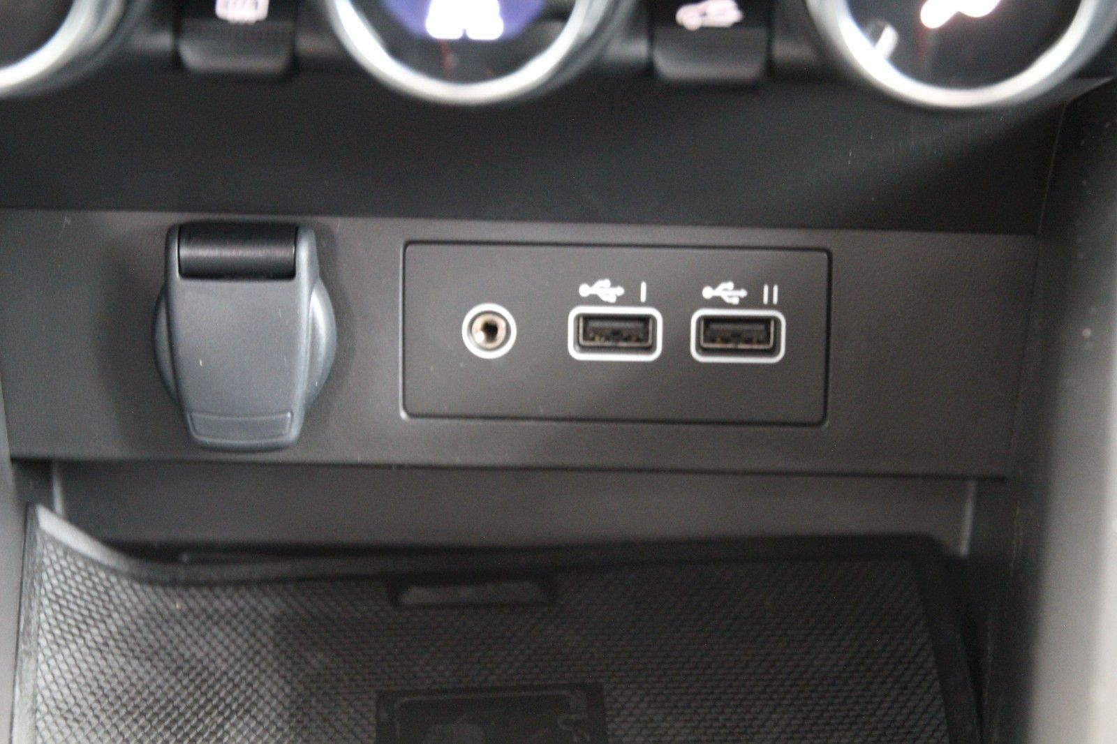 Fahrzeugabbildung Mitsubishi Colt Plus LED*SHZ*ALU*KAMERA