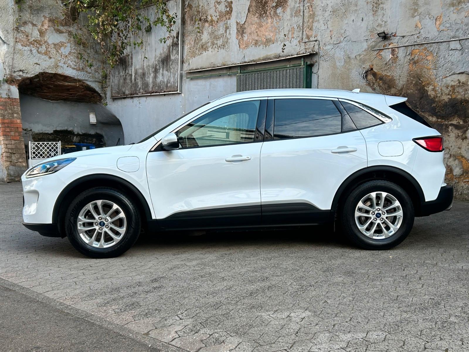 Ford Kuga Plug-In Hybrid Titanium X