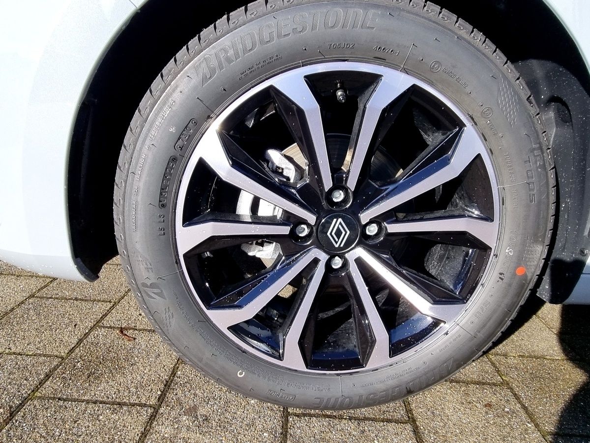 Fahrzeugabbildung Renault Clio KISS TCe 90