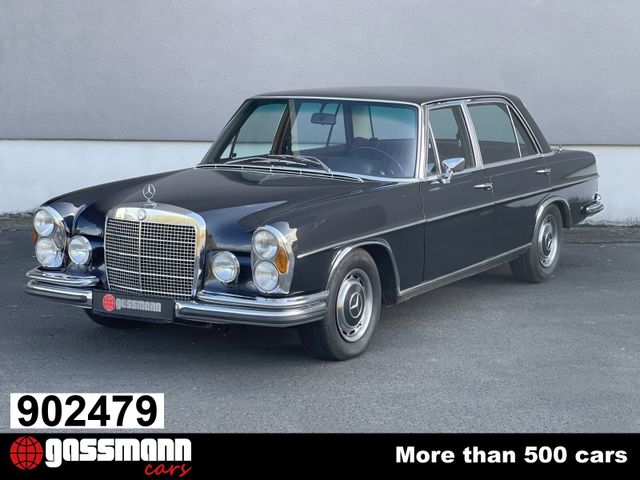 Mercedes-Benz 300 SEL/8 6.3 W109