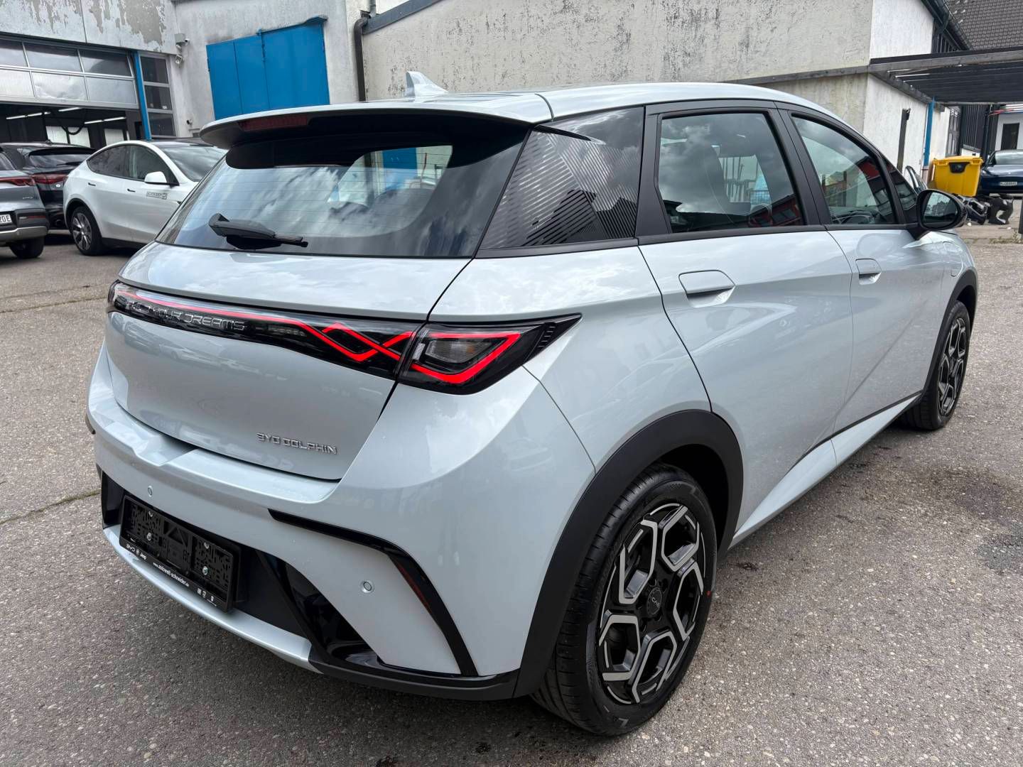 BYD DOLPHIN