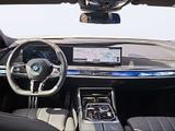 BMW i7 eDrive50 M SPORT PANO B&W LEA ab.799,-Euro - weiße BMW i7