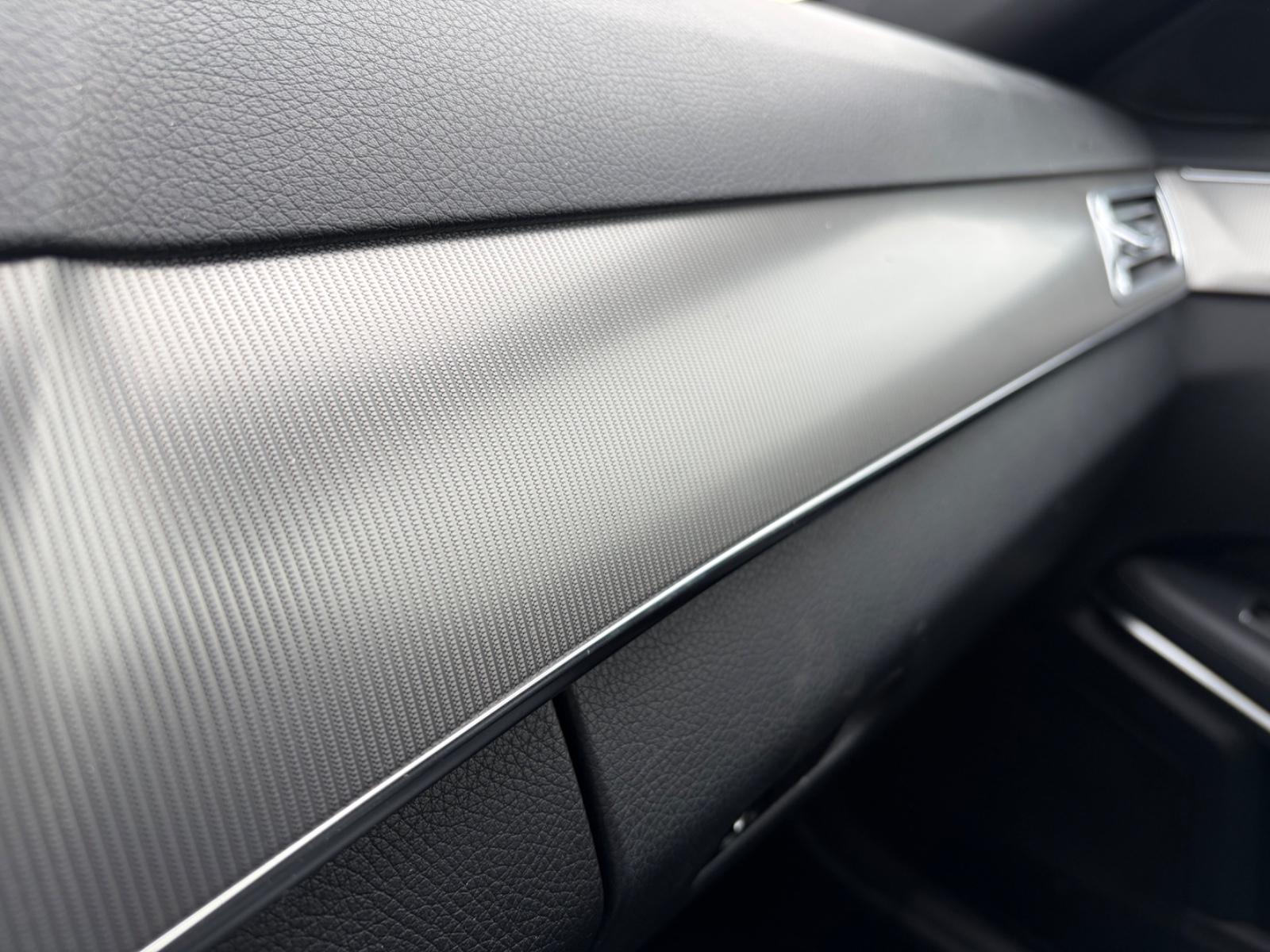 Mercedes-Benz E300 2013 — photo 23