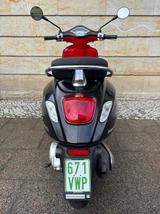 Vespa Primavera 50 ccm Mickey Mouse Limitiert Sondermo - Motorräder in Berlin