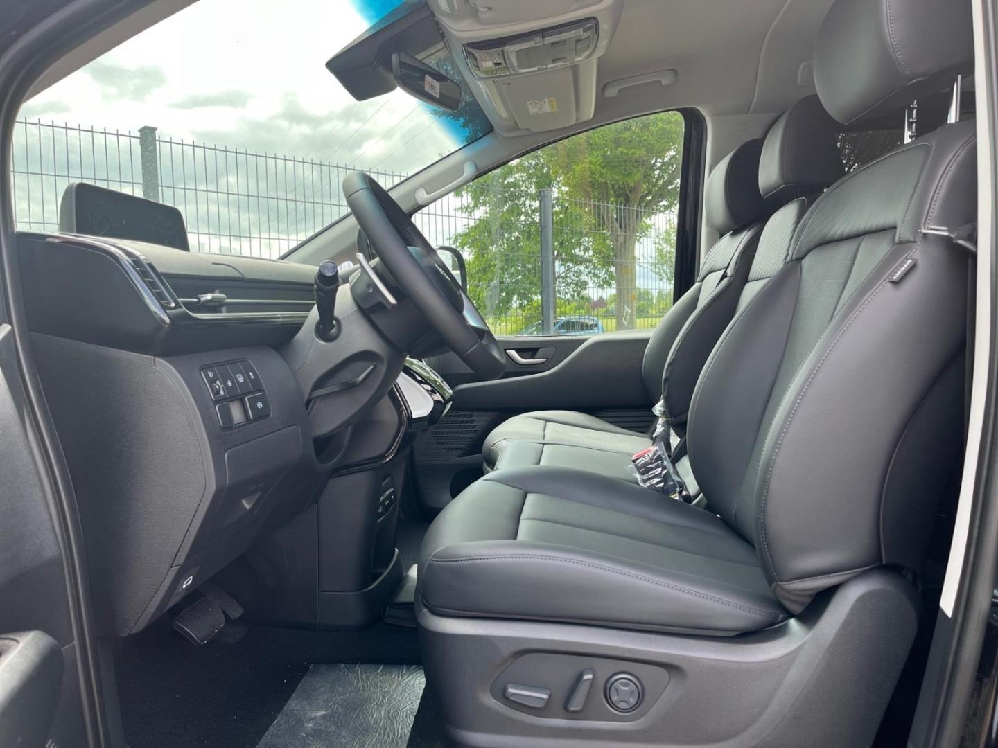 Hyundai STARIA Prime HEV 9-Sitzer Automatik Leder 360°-K