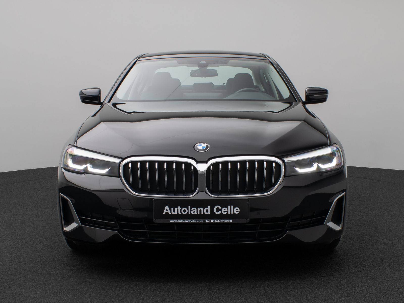 Fahrzeugabbildung BMW 520d Luxury Line Kamera DAB 4xKlima AHK Sport