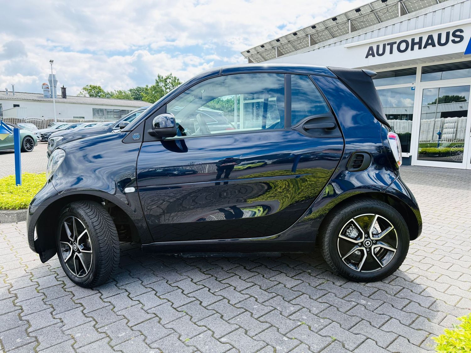 Fahrzeugabbildung Smart forTwo EQ CABRIO EXCLUSIVE, LED, PTS, RFK, W-Pak