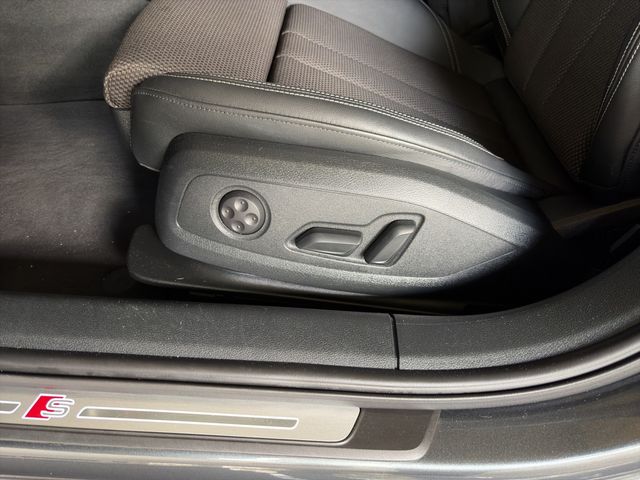 A4 Avant 40 2.0 TFSI quattro S line AHK ACC HUD