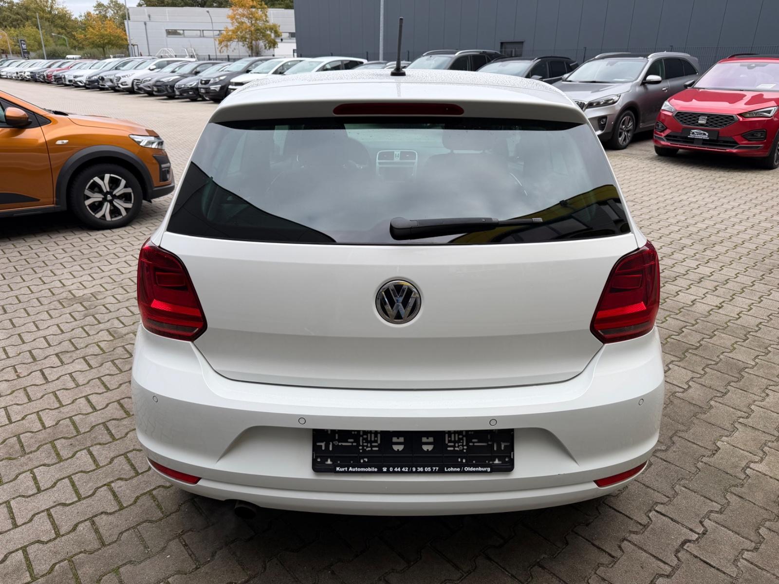 Volkswagen Polo V Highline AUTOMATIK/NAVI/LEDER/SHZ/KLIMAA