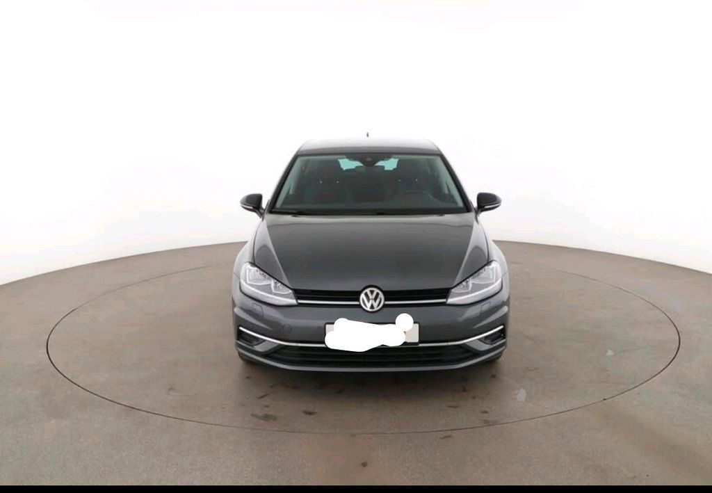 Image of Volkswagen Golf