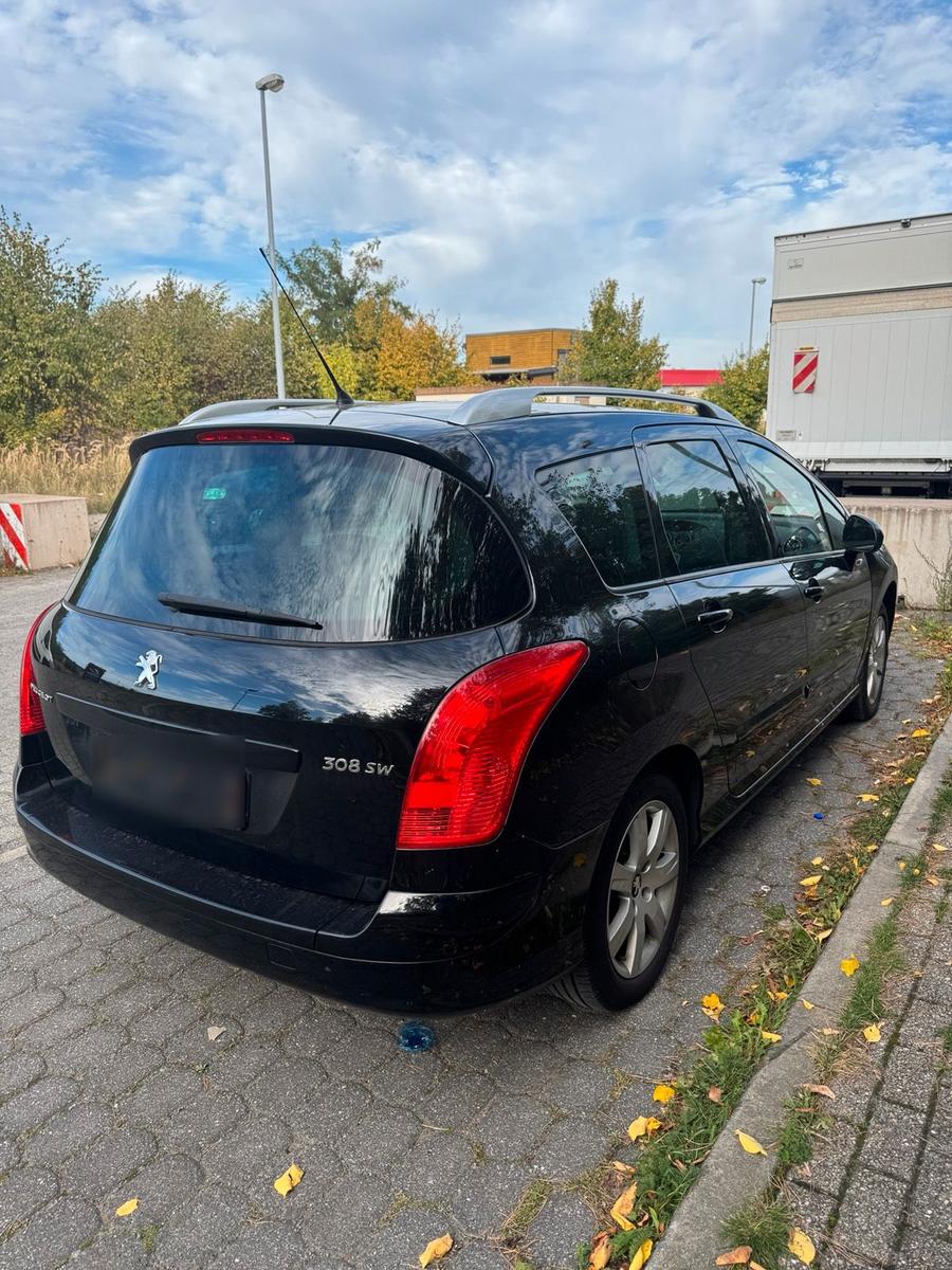Peugeot 308 2011 — photo 6