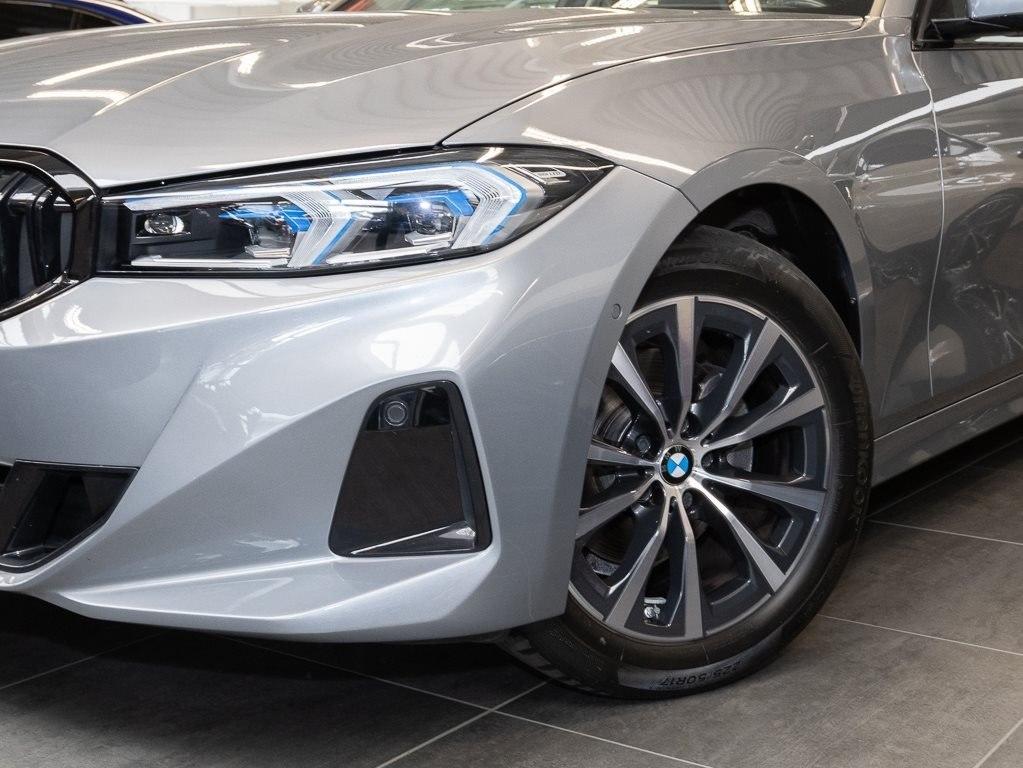 BMW 320d HUD ACC RFK NAVI LED PDC V+H DAB Parkass.