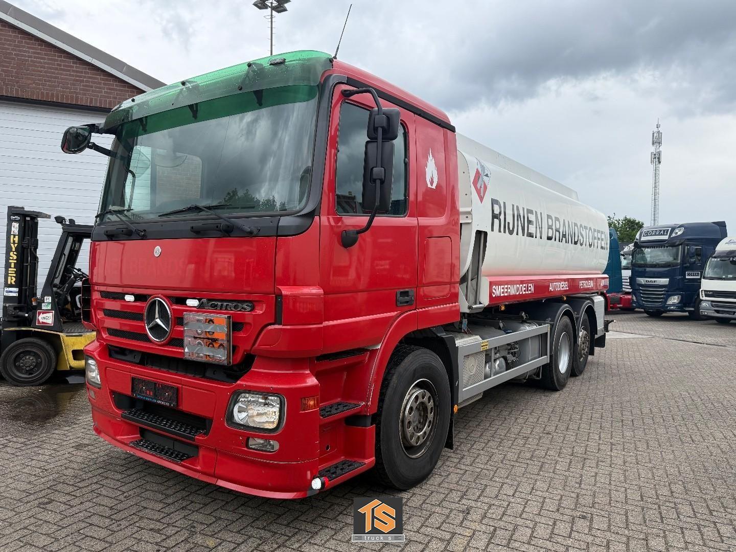 Mercedes-Benz ACTROS 2636 TANKWAGEN - 5 KAMMER - 18.000LITER -