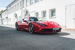 Fahrzeugabbildung Ferrari 458 Speciale *ROSSO FUOCO/CARBON/LIFT*