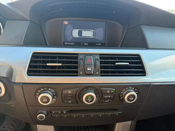 BMW 520 - 11