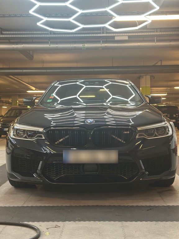 Image of BMW M5