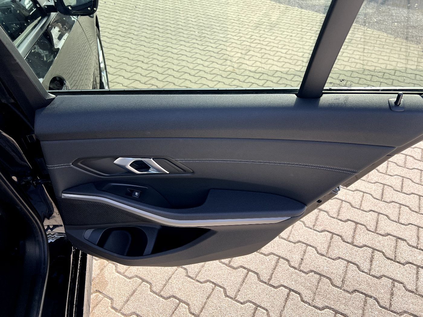BMW 320d Touring xDrive Advantage *LED Navi Leder* foto 15