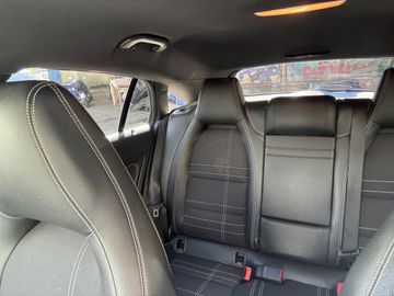 Mercedes CLA 200 - 9