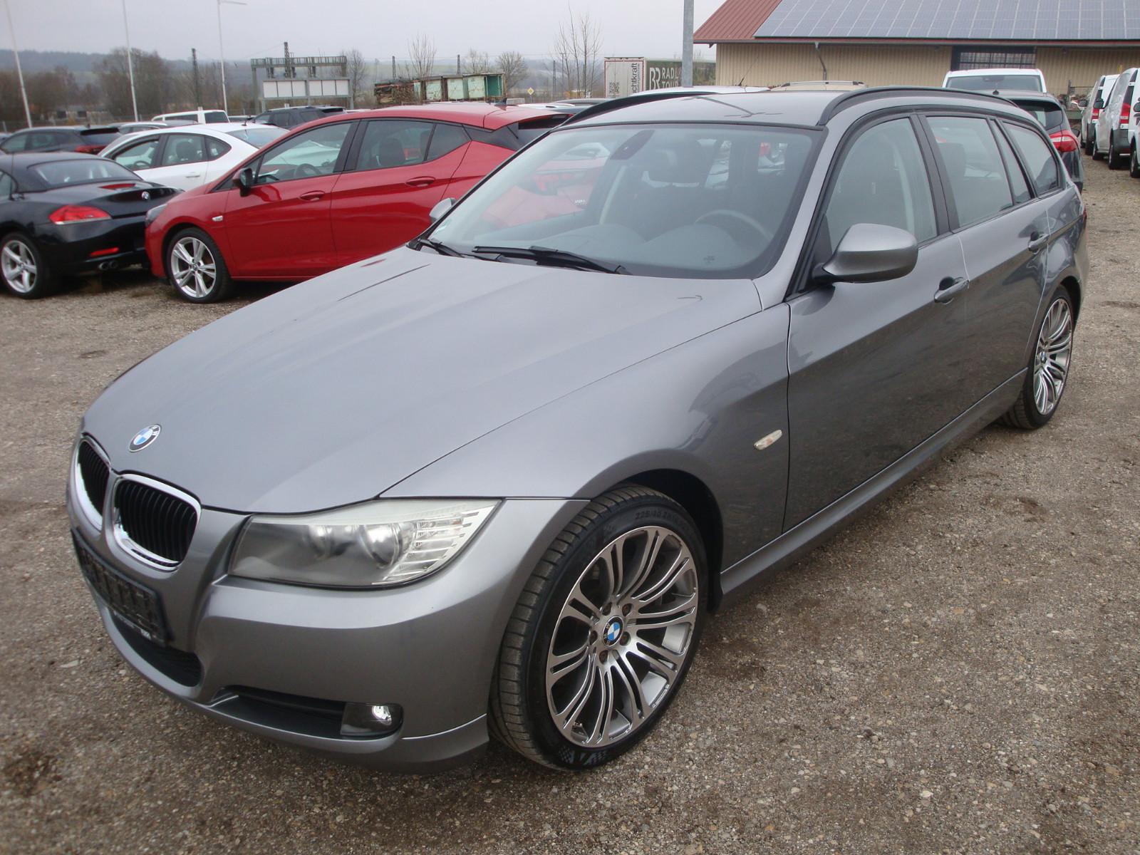 BMW 320d Touring *AHK/Navi/Sitzheizung/PDC/ALU*