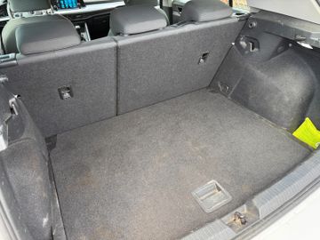 Volkswagen Golf - 10