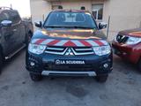 Mitsubishi L200 2.5 DI-D/136CV Club Cab Invite D - Mitsubishi L200: Cab Club