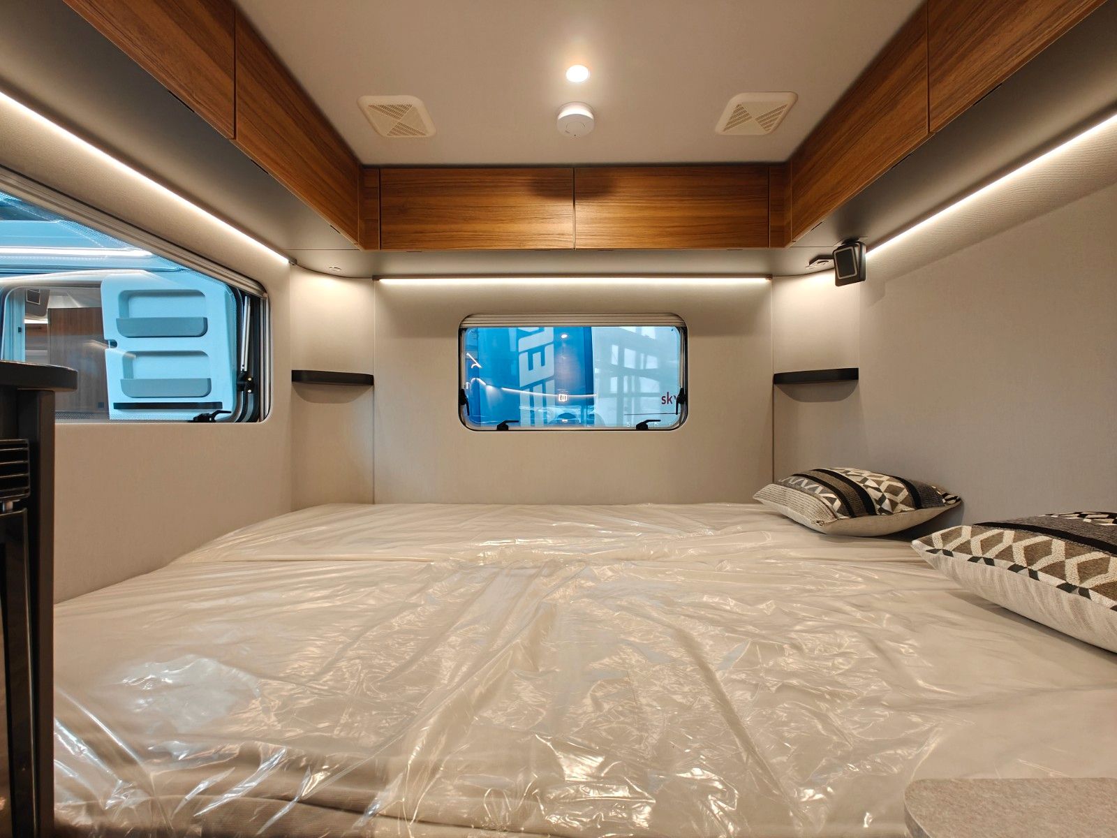 Fahrzeugabbildung HYMER / ERIBA / HYMERCAR Feeling 425 SD - MESSE-NEUHEIT 2026! -