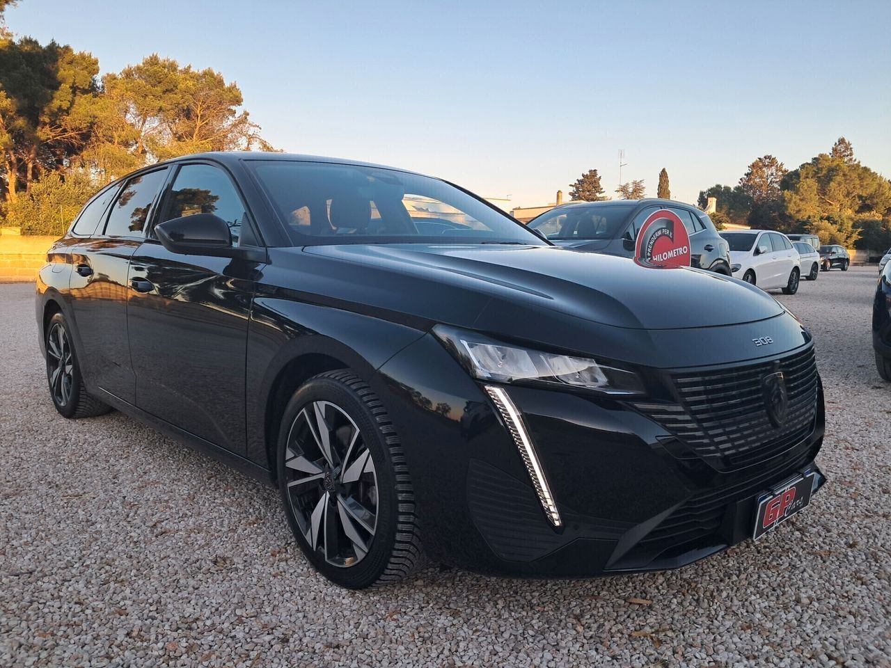 Other NEW Peugeot 308 HDi 130cv EAT8 Allure *LED-PELLE imagem 3