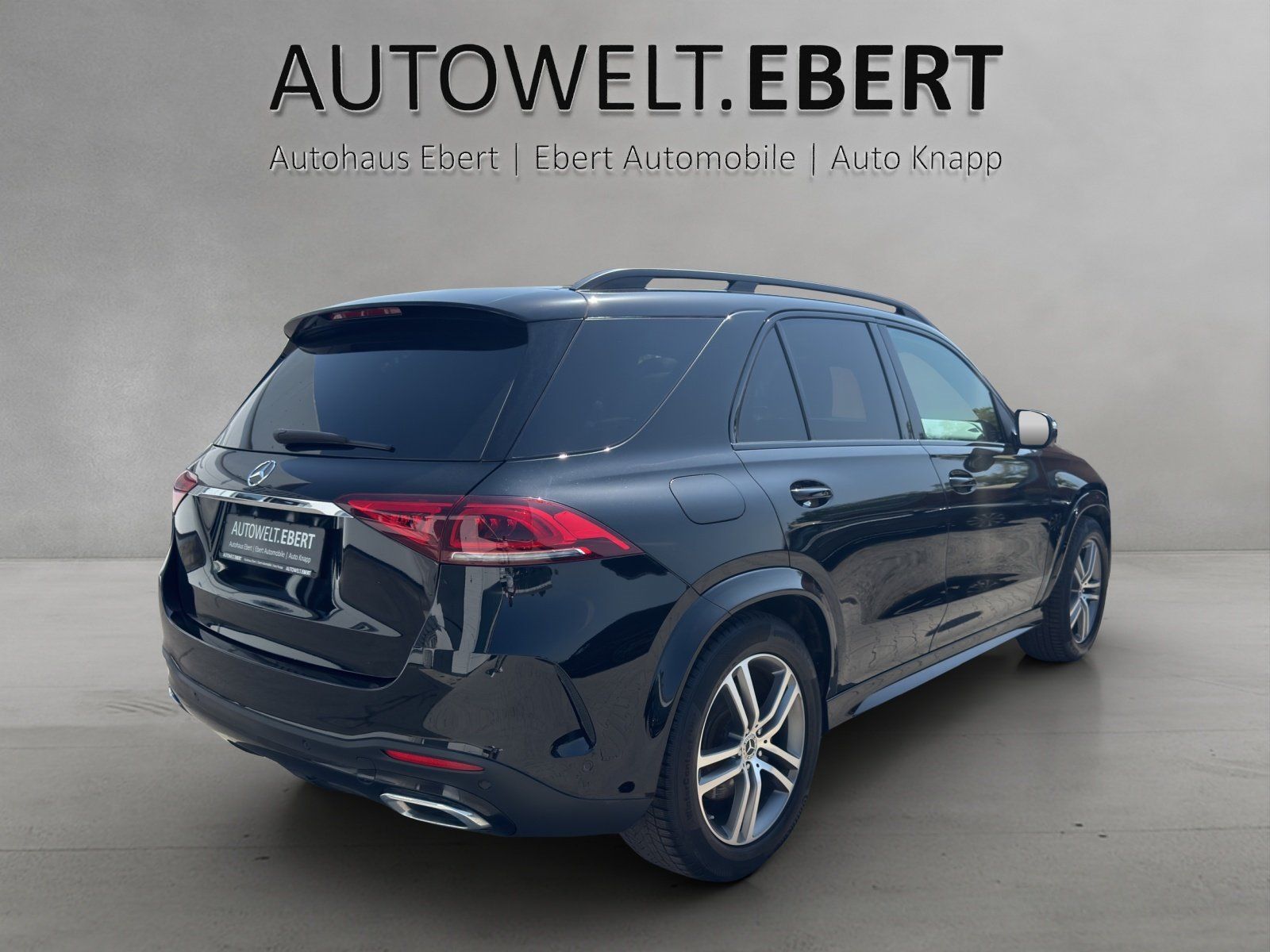Fahrzeugabbildung Mercedes-Benz GLE400d AMG Pano AIRMATIC Standh AHK 7-Sitz Memo