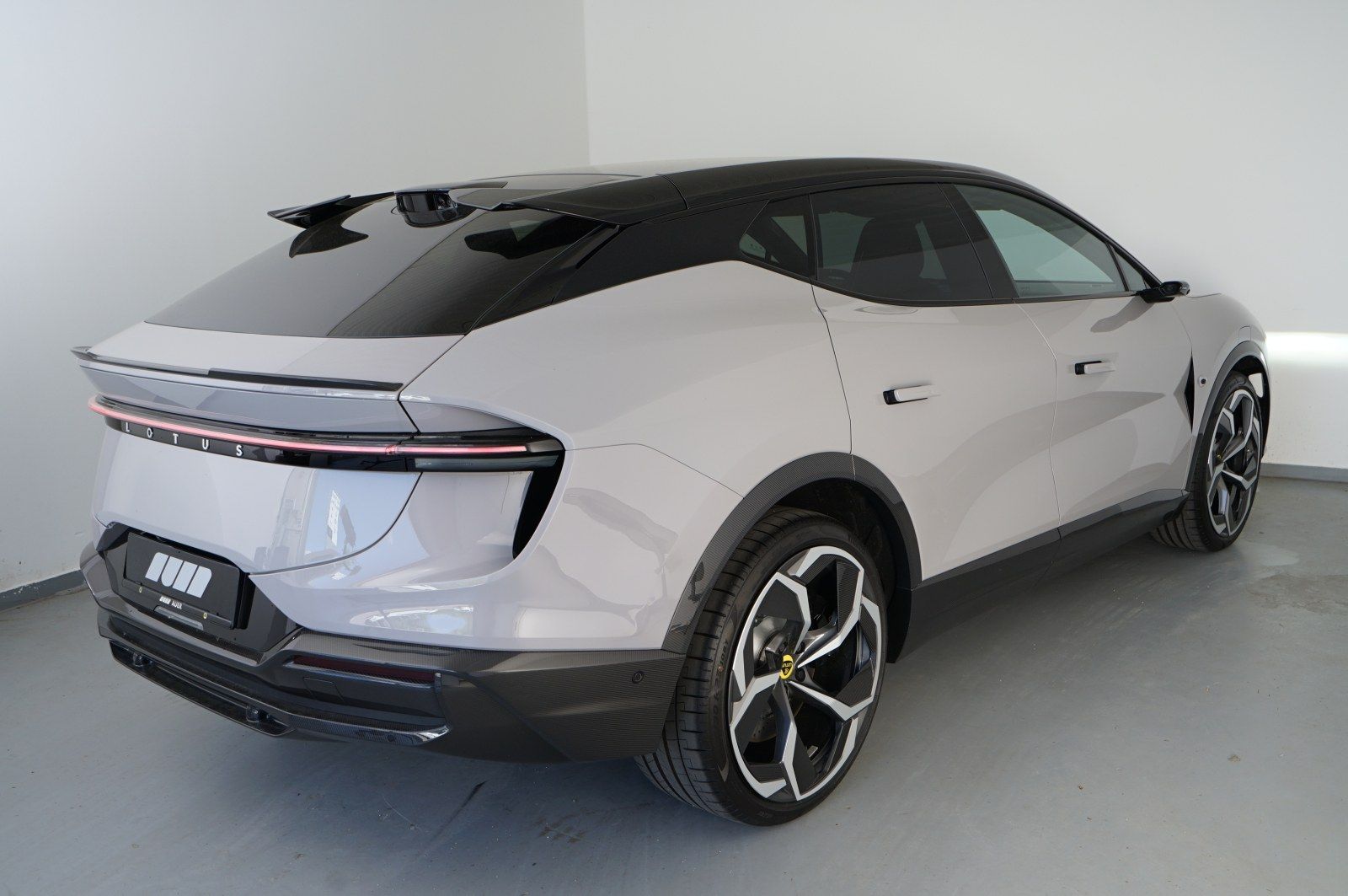 Lotus Eletre R Aktionspreis ! UPE: 182.970 Euro imagem 2