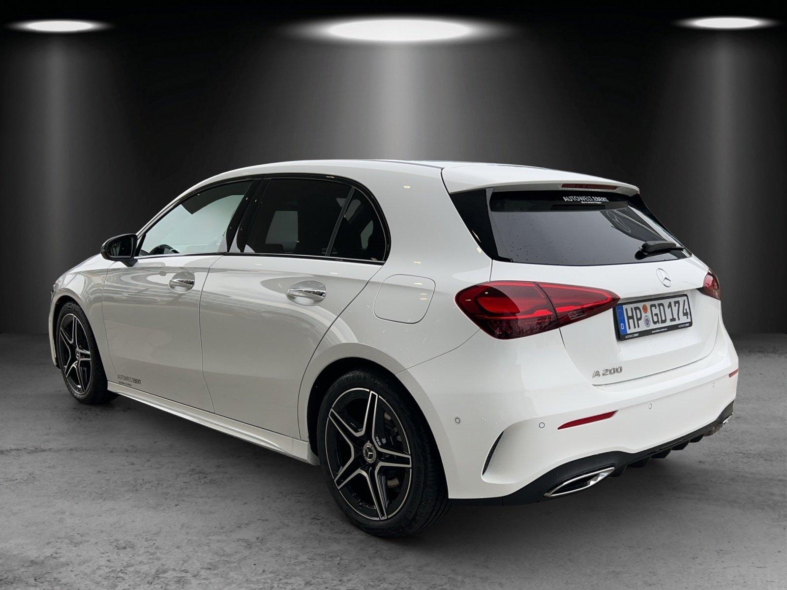 Mercedes-Benz A 200 AMG Pano Totwinkel KeyGO Night 18"
