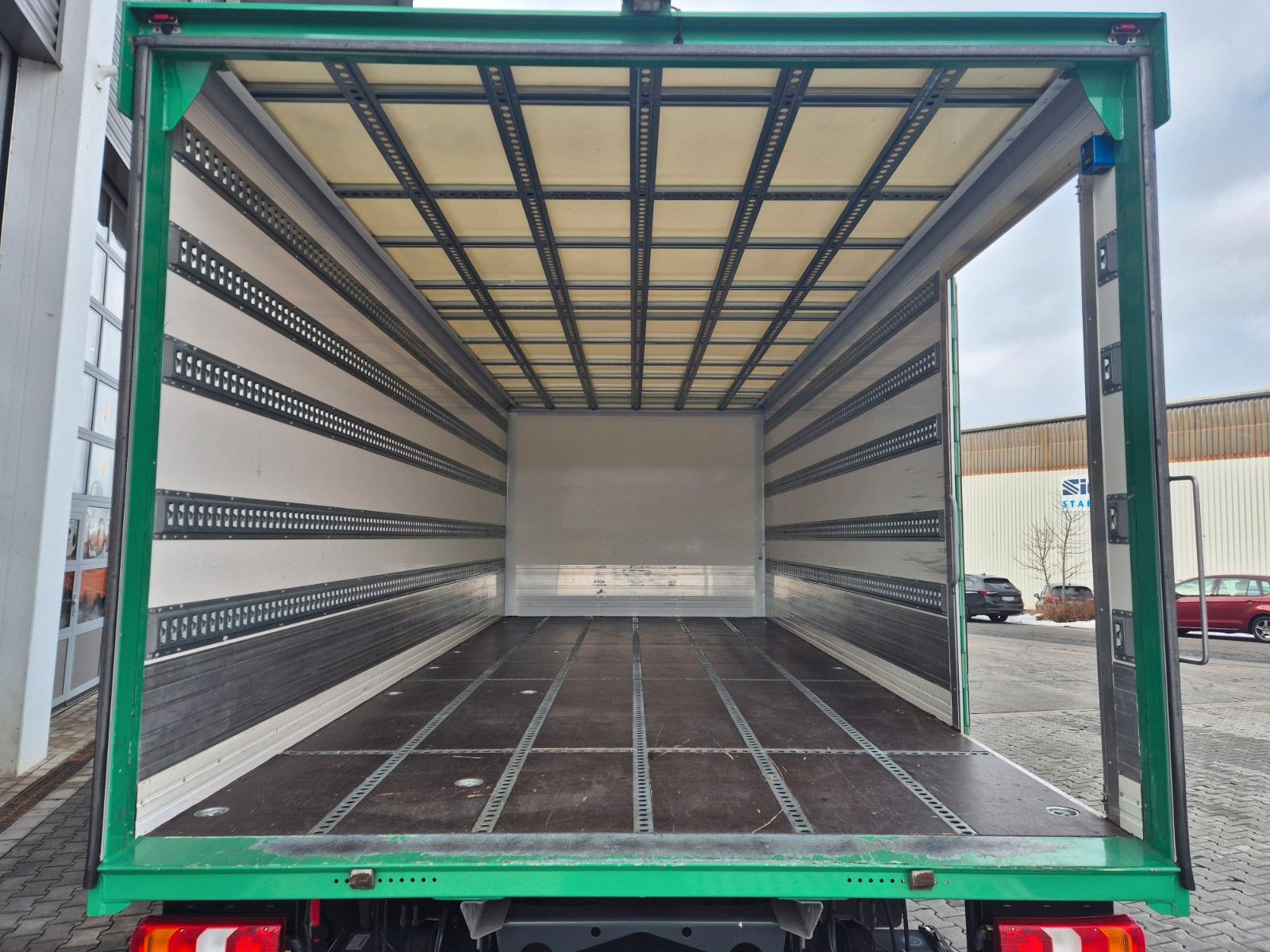 Fahrzeugabbildung Mercedes-Benz Atego 1223 L LBW 2.000kg Klima