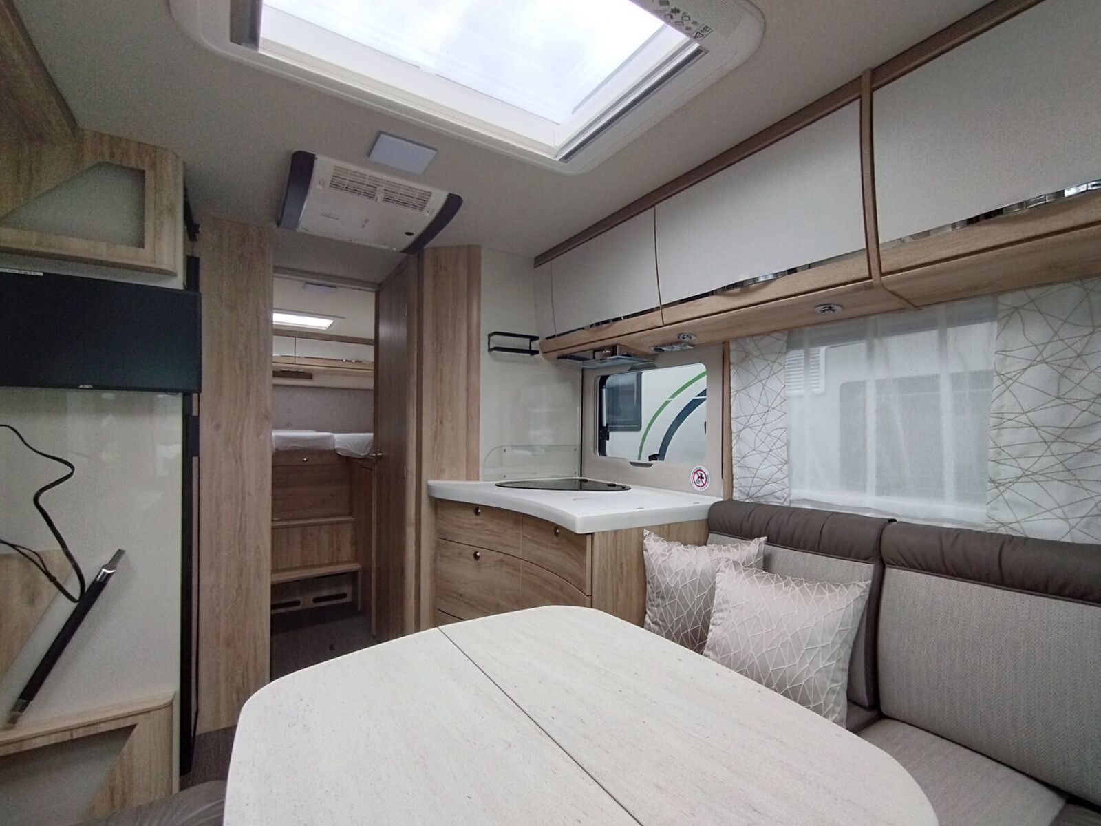 Fahrzeugabbildung Eura Mobil Integra Line 720 EF Solar/Mark./SAT+TV/Klima