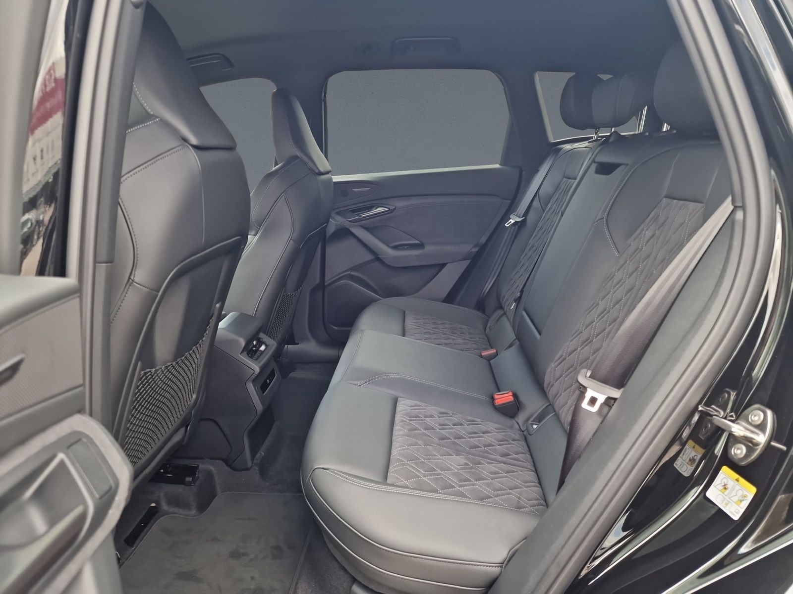Audi Q6 e-tron - Bild 14