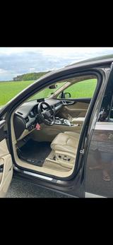 Audi Q7 3.0 TDI quattro tiptronic - - Audi Q7: Beige