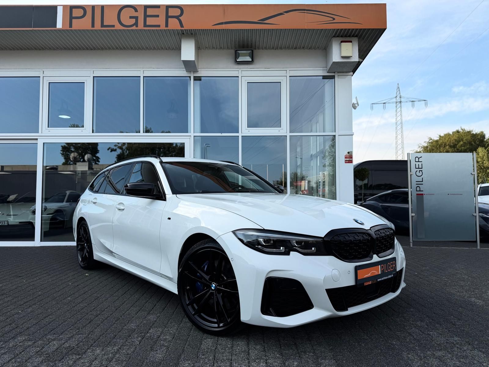 BMW M340d xDrive Carbon Alcantara LED Lhz Kamera foto 1